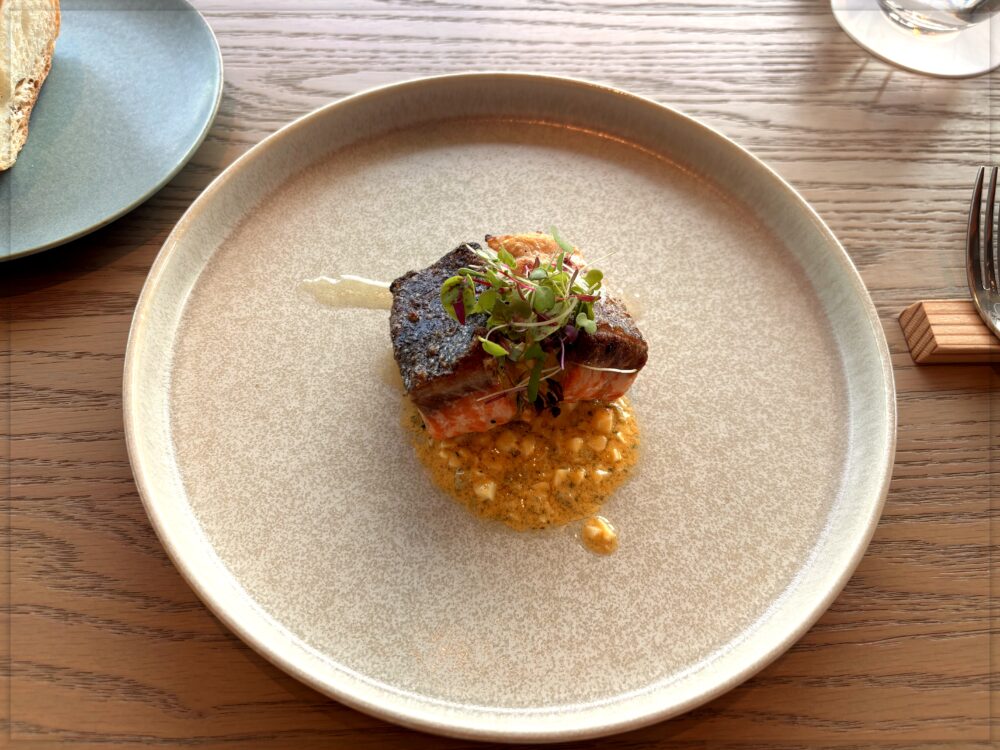 サーモン料理の写真